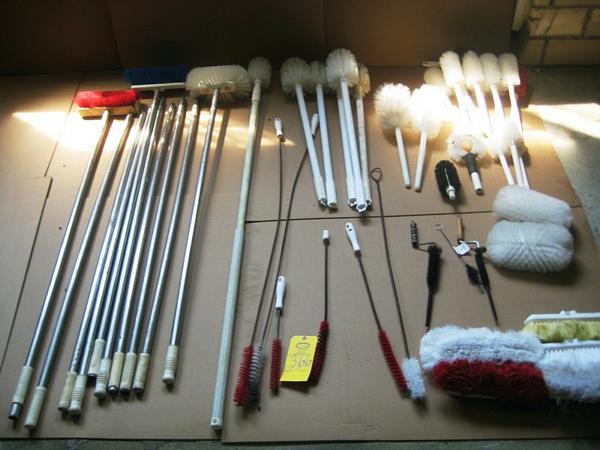 approx. (30) pcs