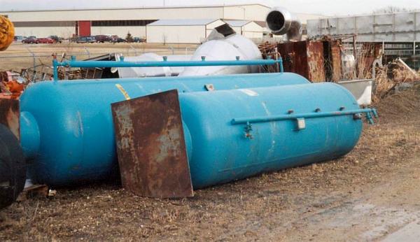 , 48" diameter X 12' H, 250 psi maximum pressure, 4,100 Lb, NB#27366, Ser. #29401 (Loading Fee $