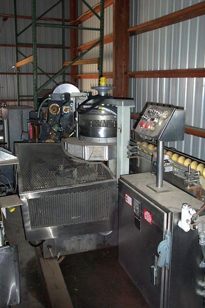 e #350WLHTORF-191, Ser. #979L 7200, all s.s. lower cabinet frame, s.s. 4 1/2" table top chain feed &