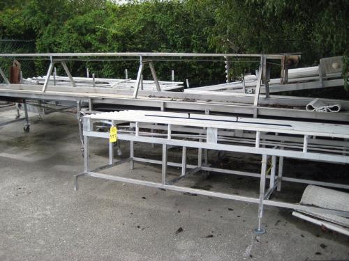 L & 24" W X 30' L, (5) Sections of Lockers
