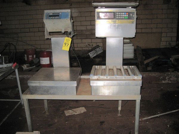 20" top, Toledo Mdl. 8132 Digital Scale w/16" X 21" roller top & S.S. Table w/grated top, 24" W X
