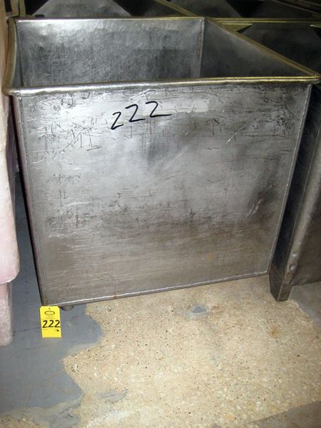 9" W X 47" L X 36" D    ; located in Chicago, Illinois
