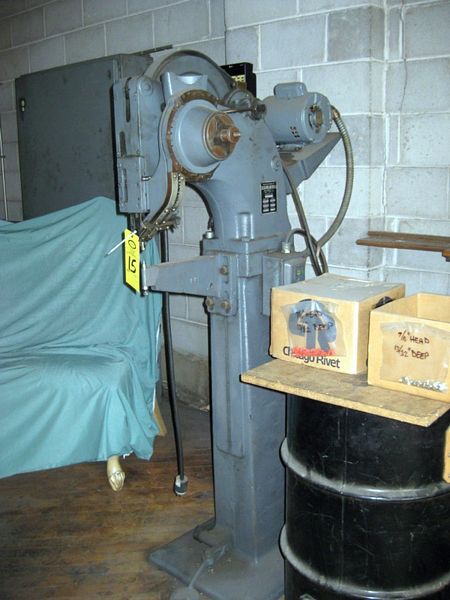 et Machine, Ser #912-1398, up to 3/16" rivet size, includes (2) boxes of rivets
