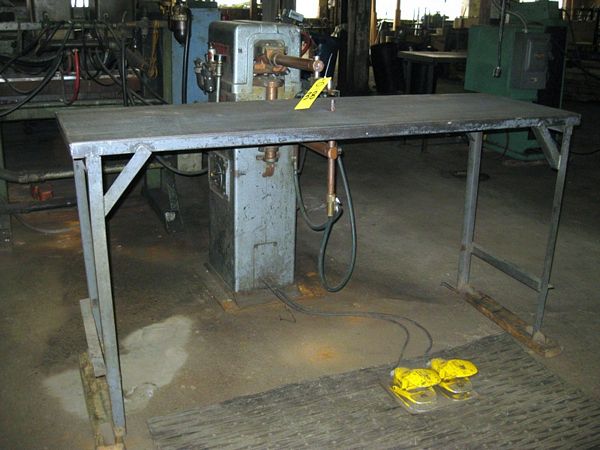 Welder, 21" throat, Ser. #9453, 20 KVA, WTC Mdl. MCS2009 Controls