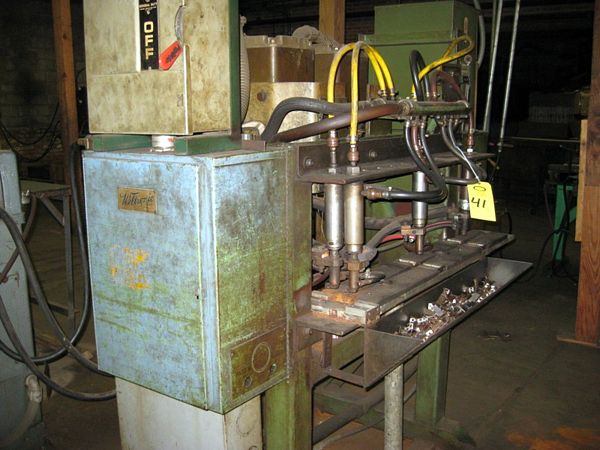 ustable Pneumatic Gang Welder, Ser. #59W-3325. Weldtronic Controls