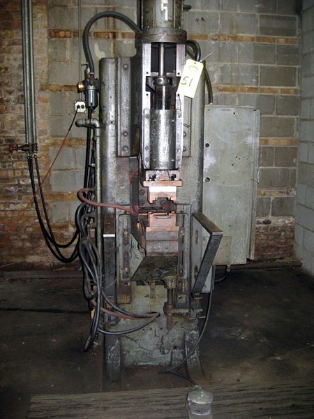 Resistance Welder, Ser. #A-11-45, 100 KVA, 15" throat, Robotron Controls