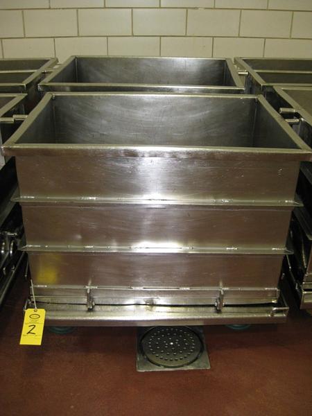 39 1/2" X 28 1/2" X 25 1/2" D
