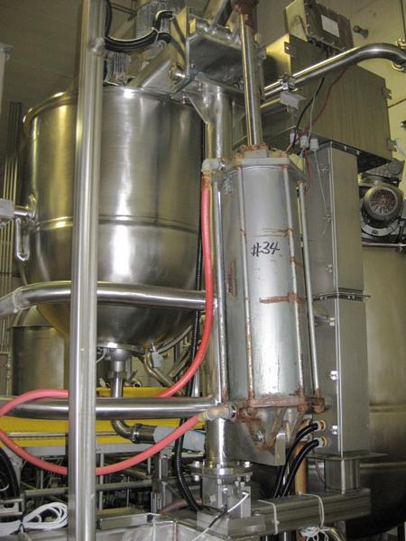 fg. 4/2000, max. WP 50 PSI@ 300º F, w/double motion scrape surface agitation, tilt & bottom center