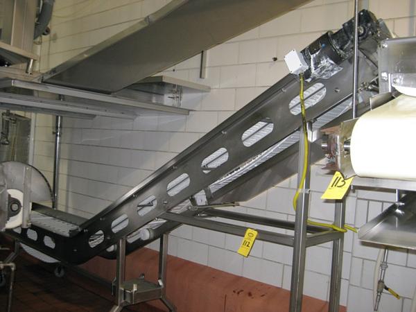ralox belt, 1/2" H flights, 24" between, on wheels, electric drive