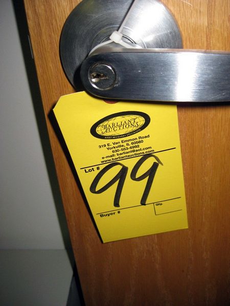 ) Chairs & (4) File Cabinets  **Located In Scranton, PA