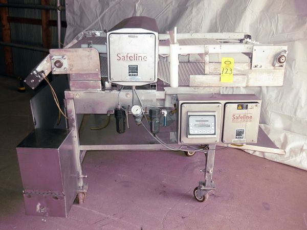 X 2" aperture, w/26" x 5' L conveyor  **Located In Enid, OK