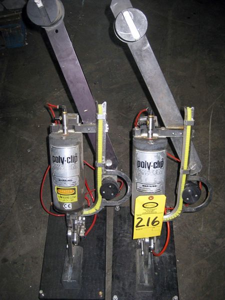 . #1755 & 4283, plastic clips  **Located In Chicago, IL