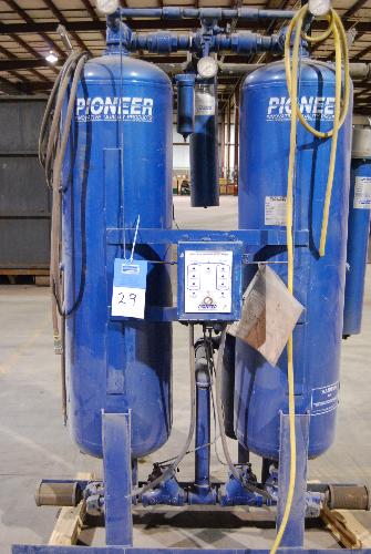 Dryer. S/N. 55585E4D104; 500 SCFM