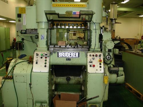l Press. S/N. 3641 (1975); Bolster 31" X 24", .75" ~ 3" Adjustable Stroke, SPM 150-800, Bruderer BBV